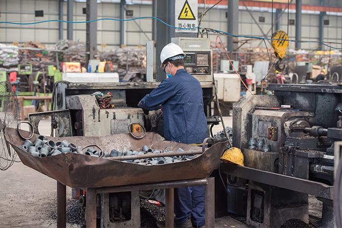 格尔木网架锥头车间